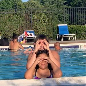 Meet your Posher, Rebecca